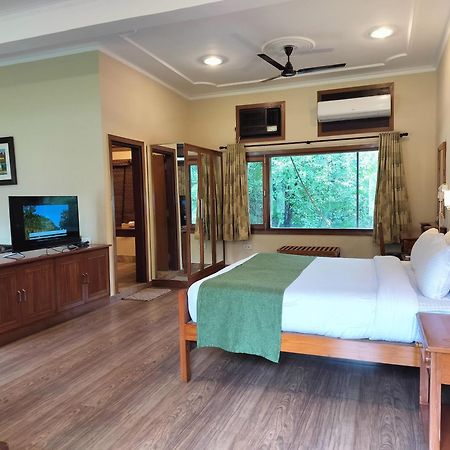 Bel-La Monde Hotel "Riverside" - Jim Corbett Garjia 外观 照片