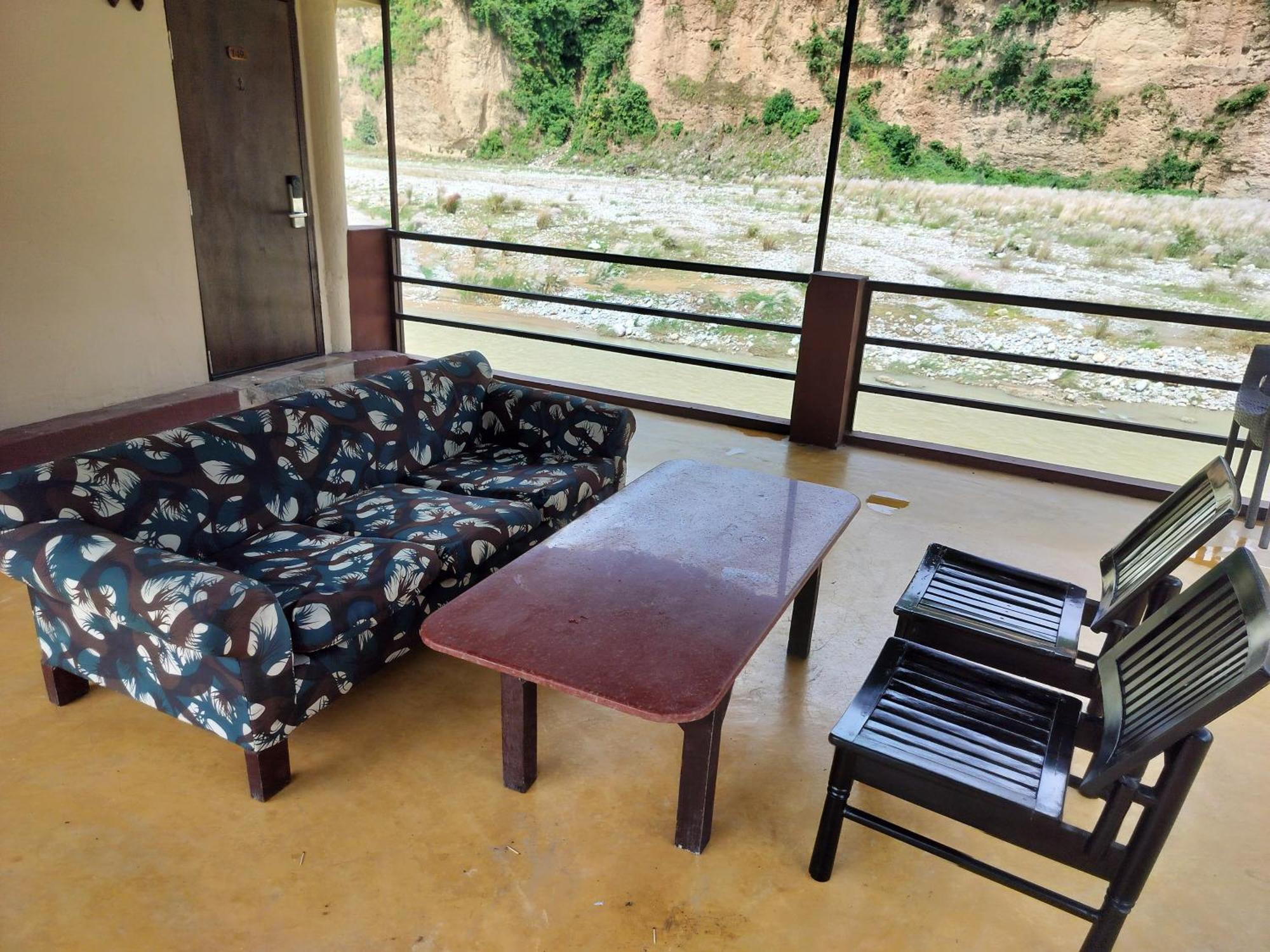 Bel-La Monde Hotel "Riverside" - Jim Corbett Garjia 外观 照片