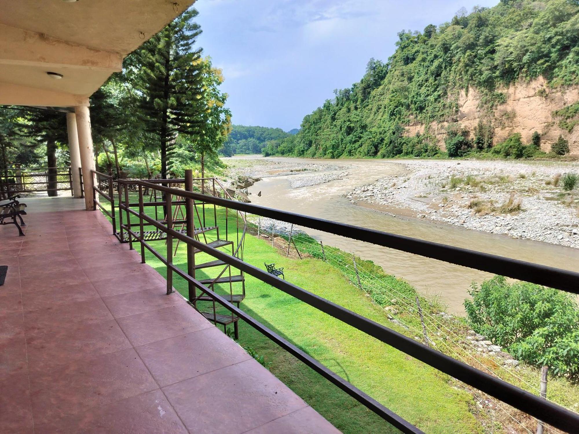 Bel-La Monde Hotel "Riverside" - Jim Corbett Garjia 外观 照片