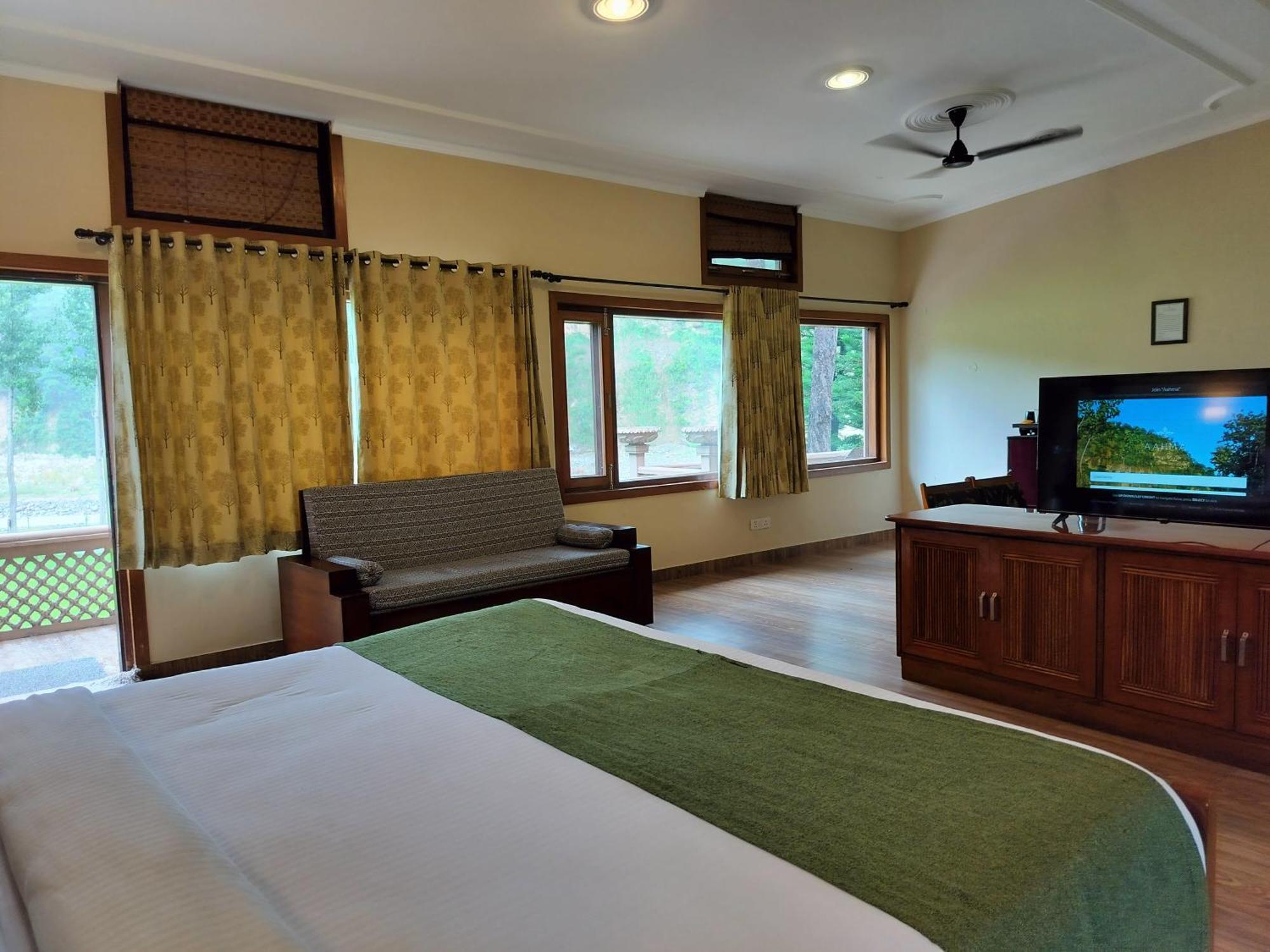 Bel-La Monde Hotel "Riverside" - Jim Corbett Garjia 外观 照片