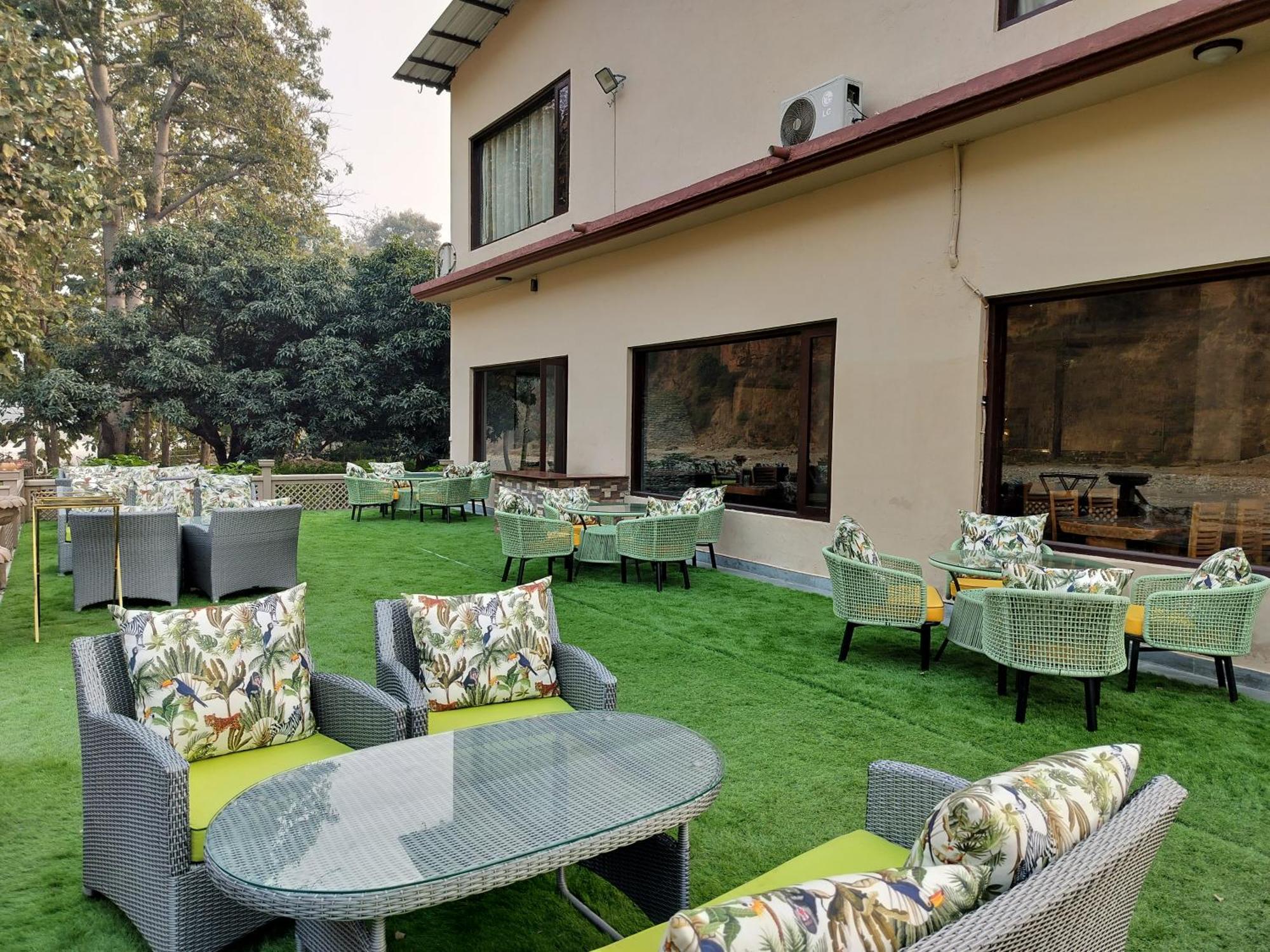Bel-La Monde Hotel "Riverside" - Jim Corbett Garjia 外观 照片