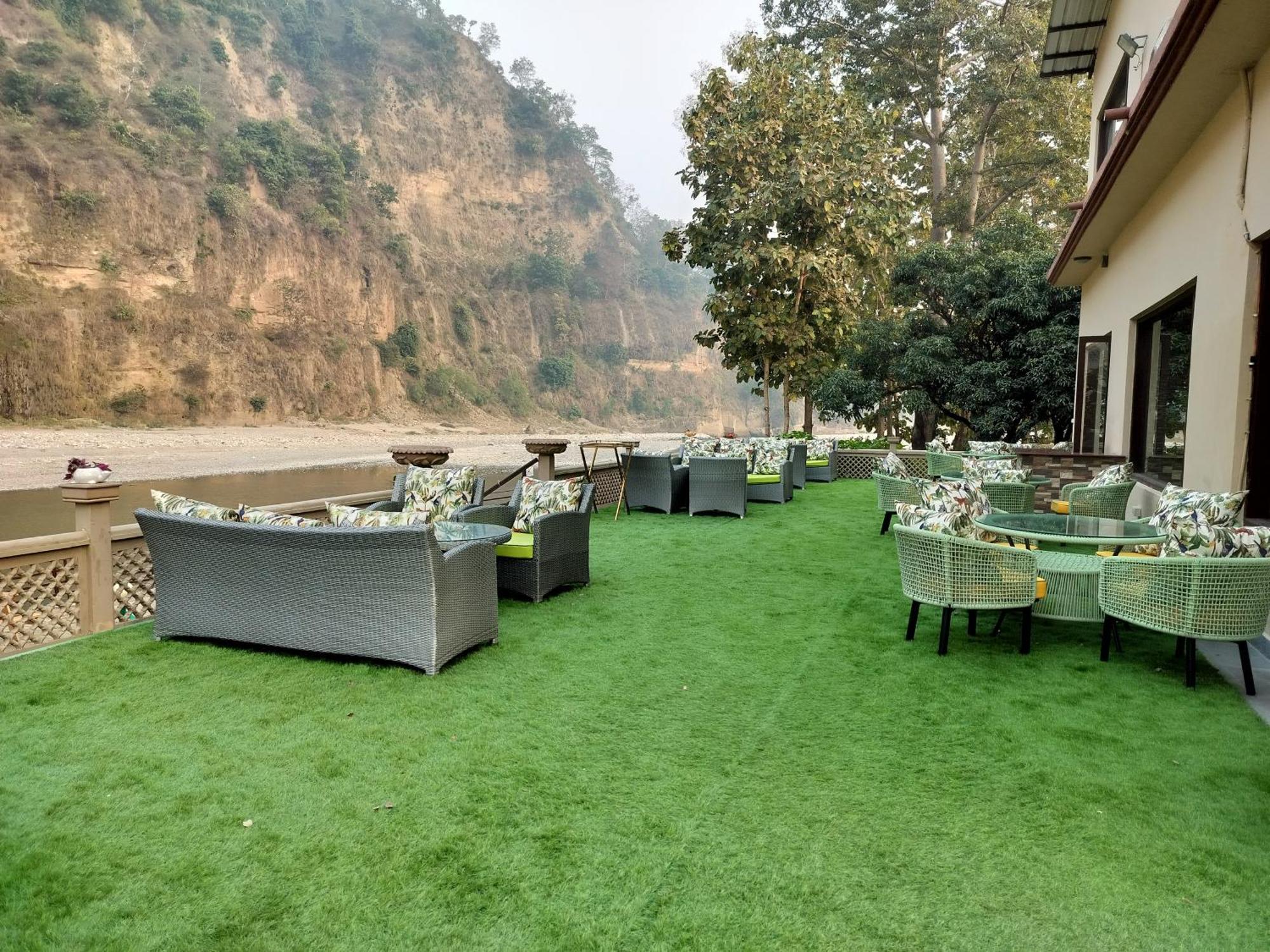 Bel-La Monde Hotel "Riverside" - Jim Corbett Garjia 外观 照片