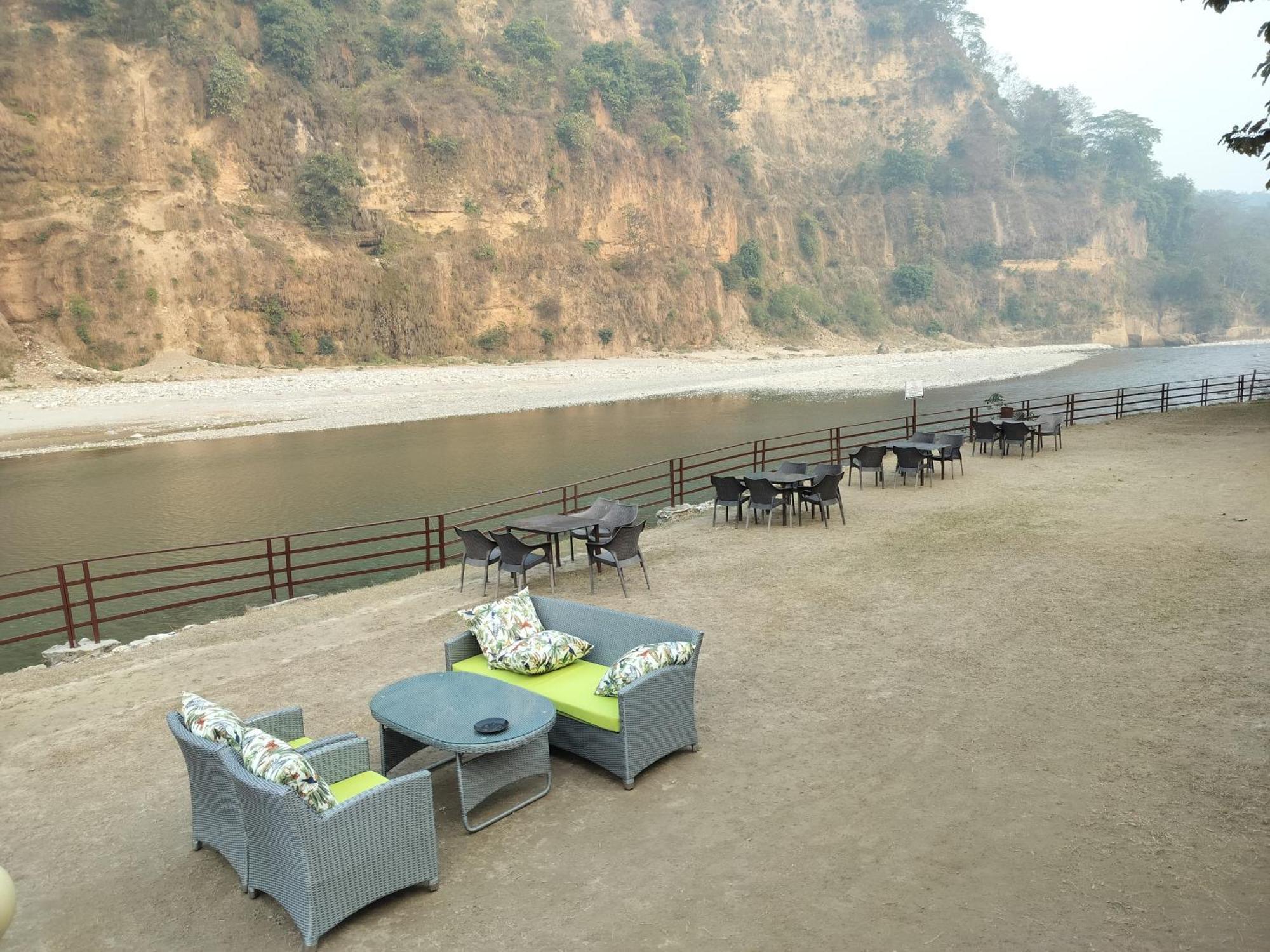 Bel-La Monde Hotel "Riverside" - Jim Corbett Garjia 外观 照片