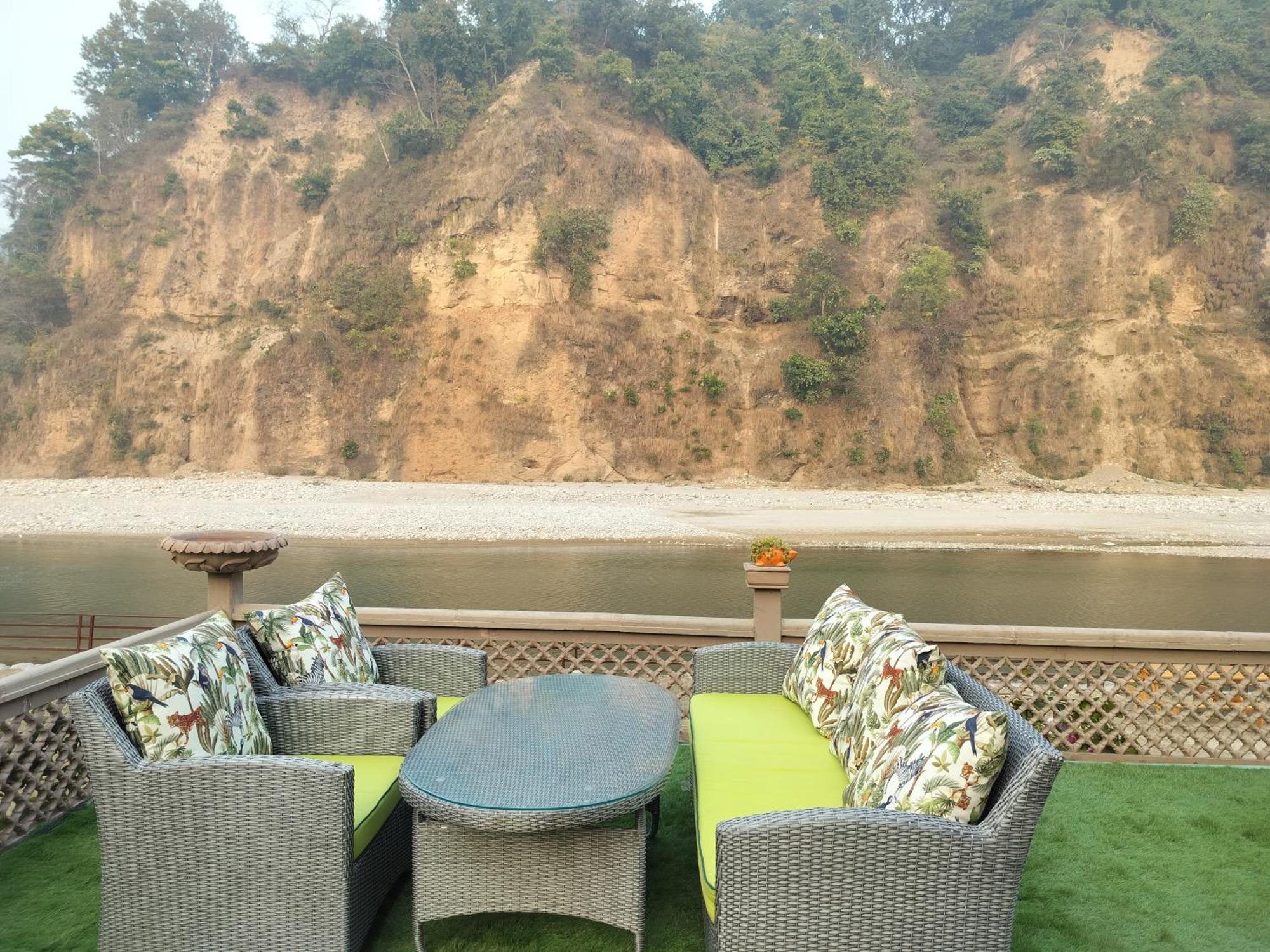 Bel-La Monde Hotel "Riverside" - Jim Corbett Garjia 外观 照片